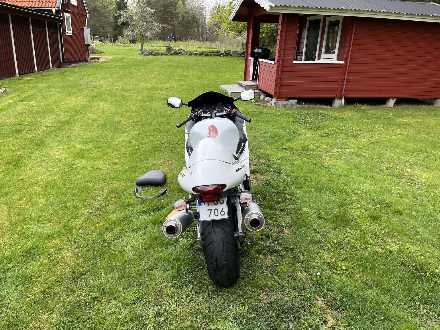 Exteriörbild på 1999 Suzuki GSX1300R Hayabusa