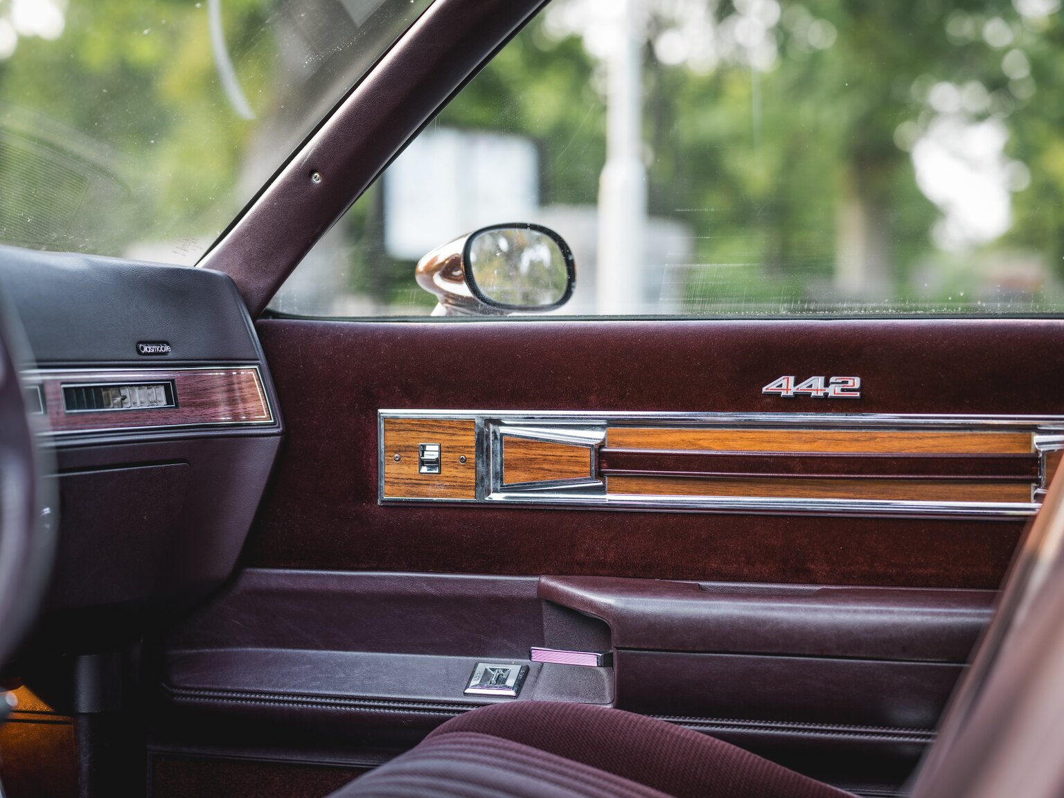 Interior image of 1986 Oldsmobile Cutlass 442