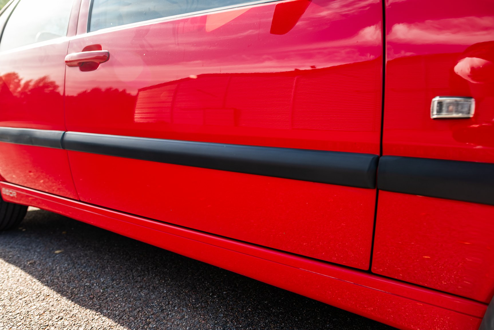 Exterior image of 1996 Volvo 850 R