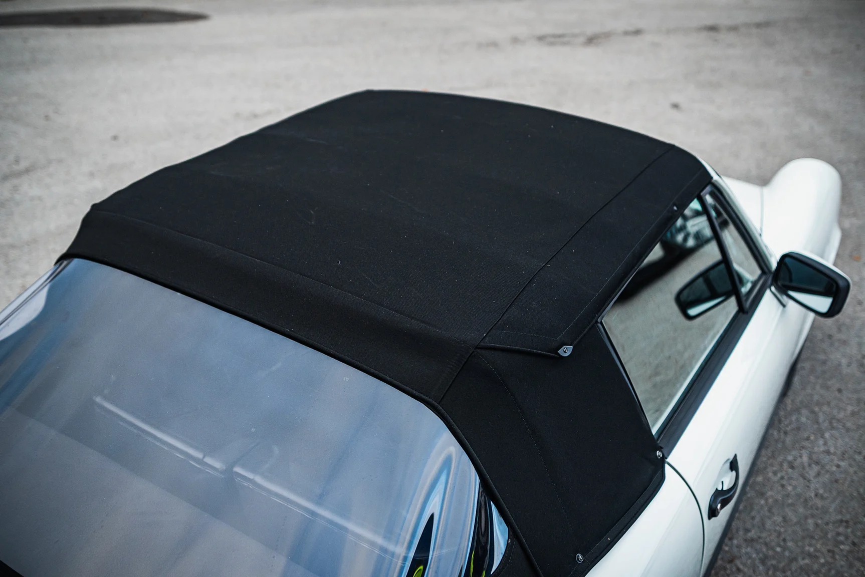 Exterior image of 1983 Porsche 911 SC (10)