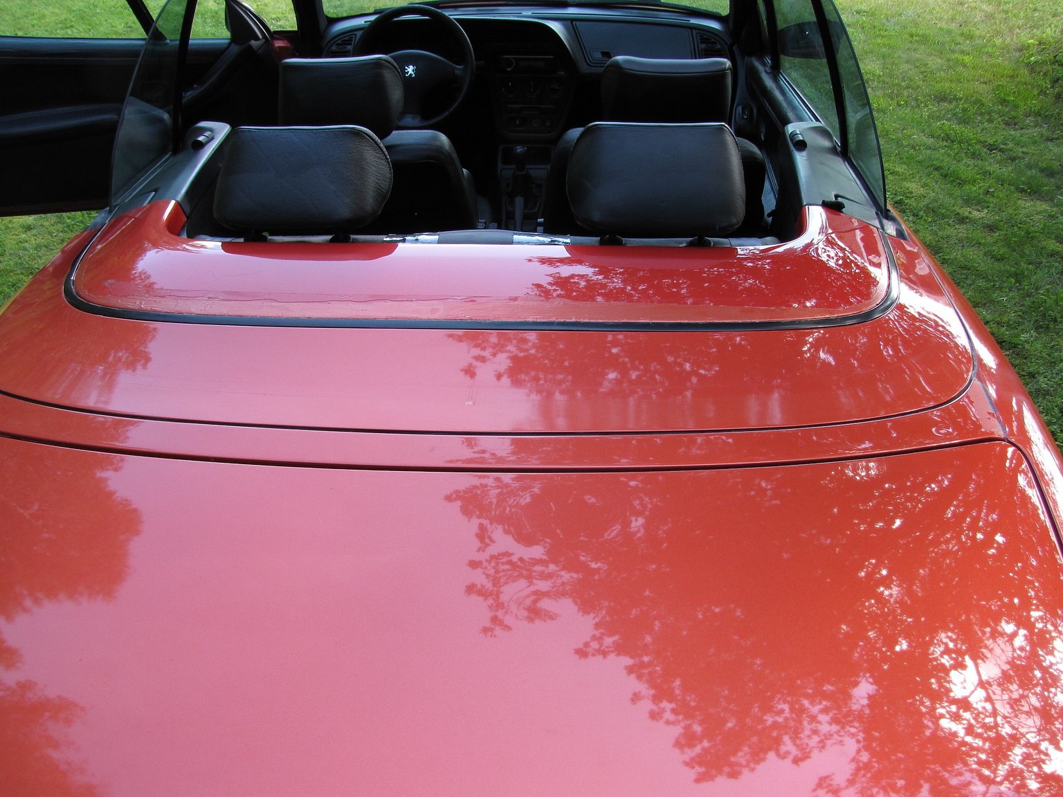 Exterior image of 1999 Peugeot 306 Cabriolet 2.0 Manuell