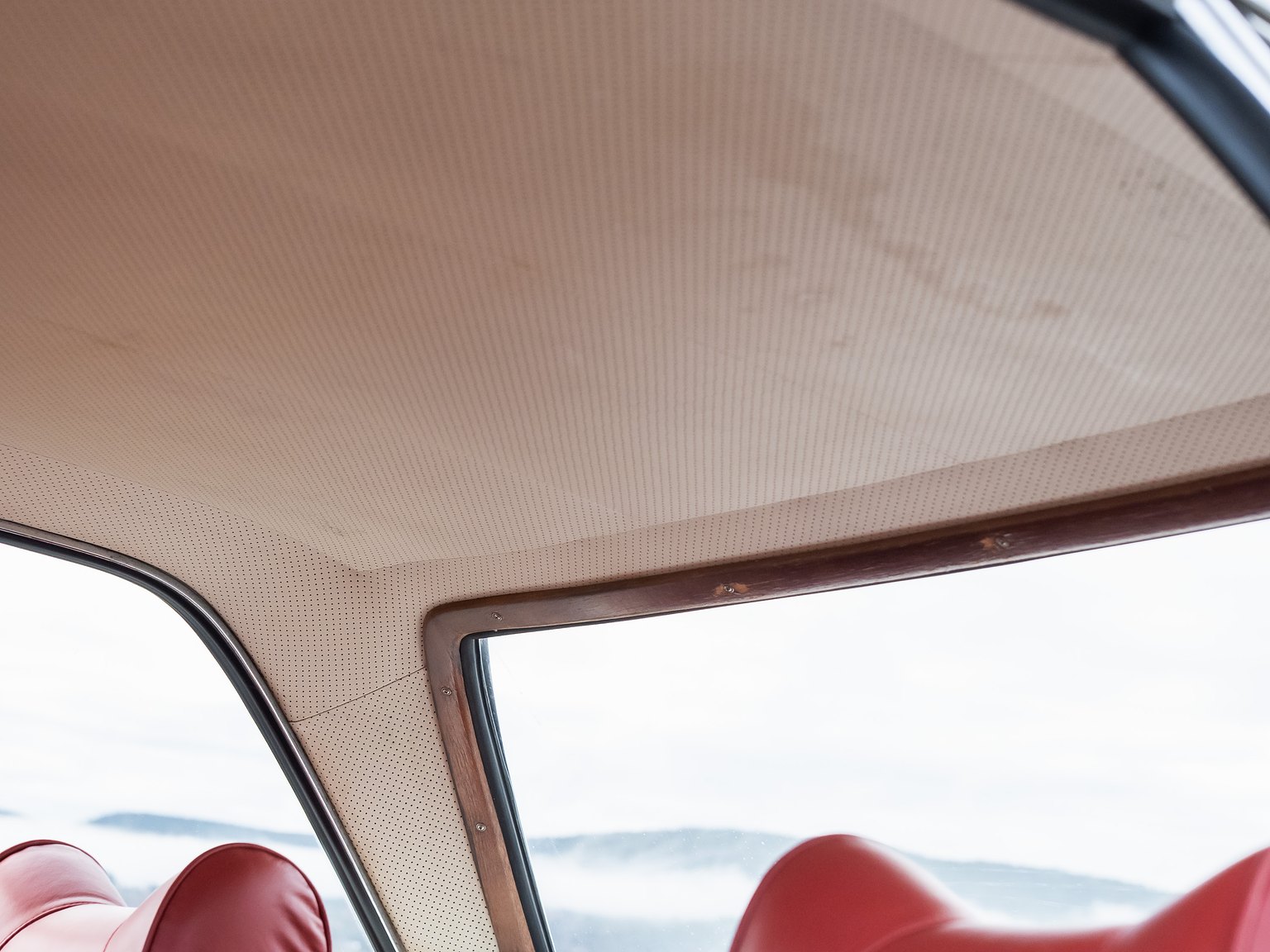 Innenraumfoto von 1966 Mercedes-Benz 230 SL "Pagoda"