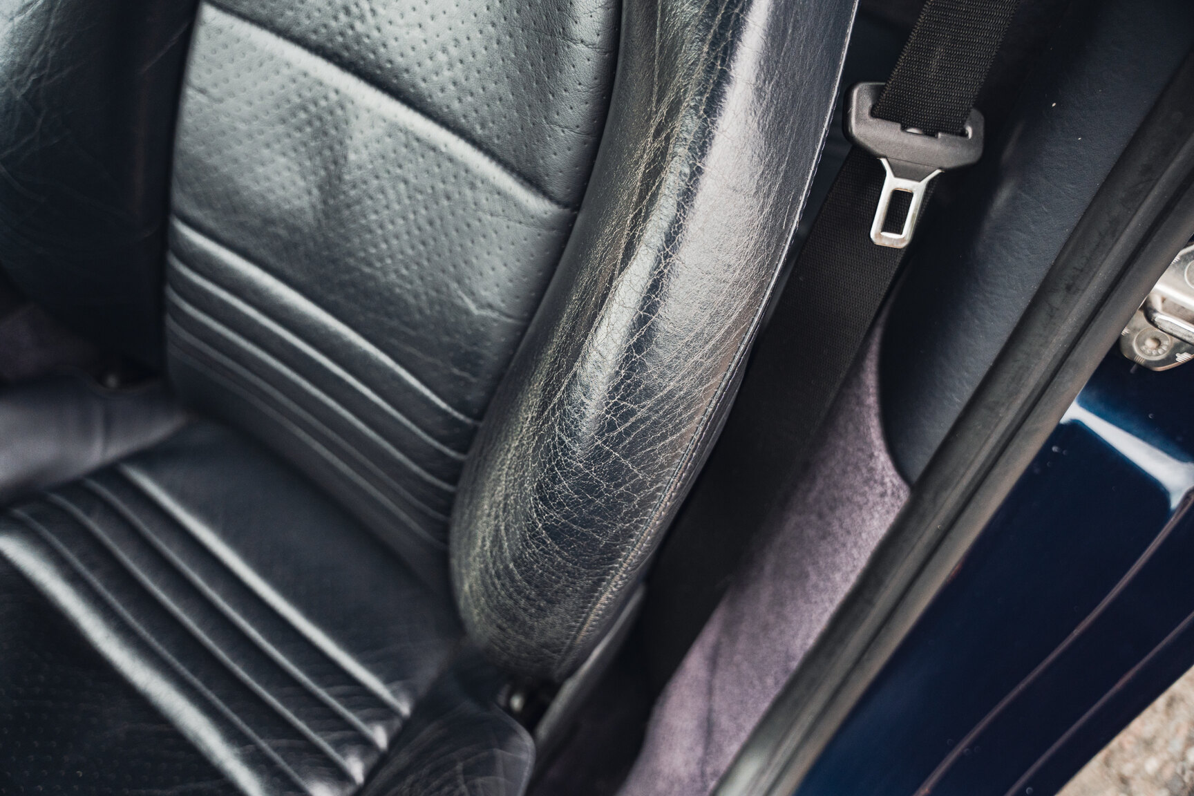 Interior image of 1999 Porsche 911 Carrera 4