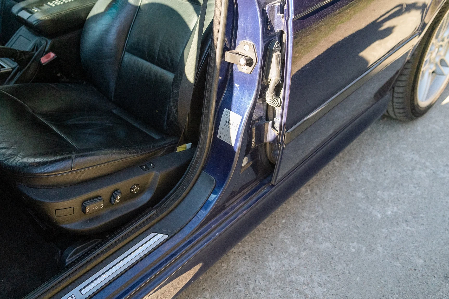 Innenraumfoto von 1996 BMW 540iA (42)