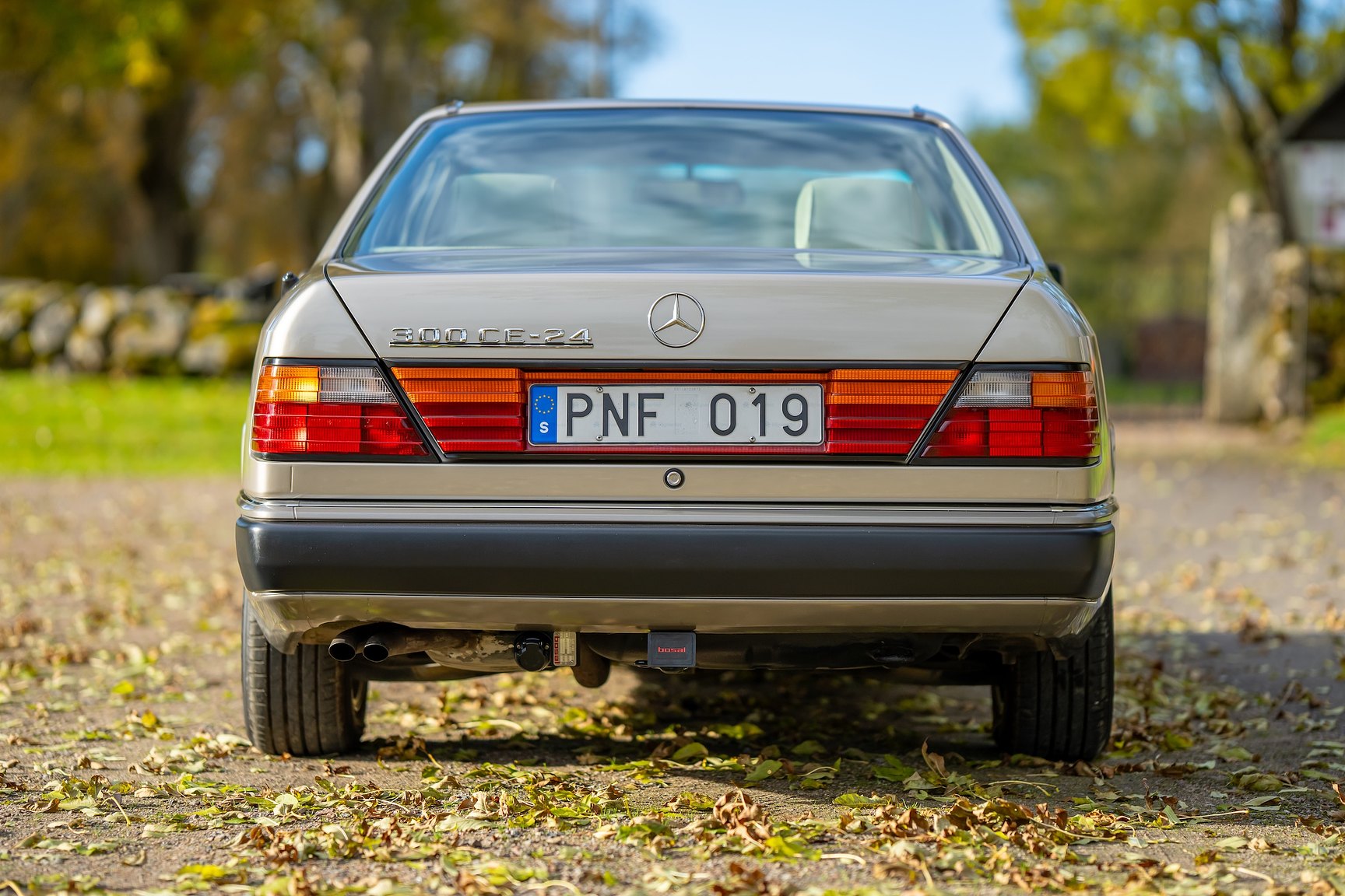 Exteriörbild på 1992 Mercedes-Benz 300 CE-24
