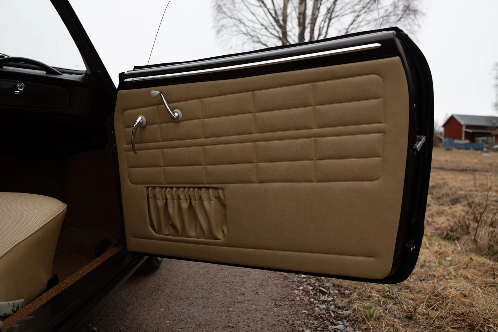 Innenraumfoto von 1962 Volkswagen 1200 Karmann Coupe (36)