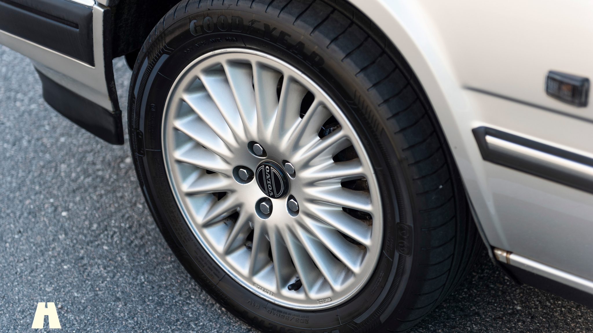 Exteriörbild på 1991 Volvo 960 Executive