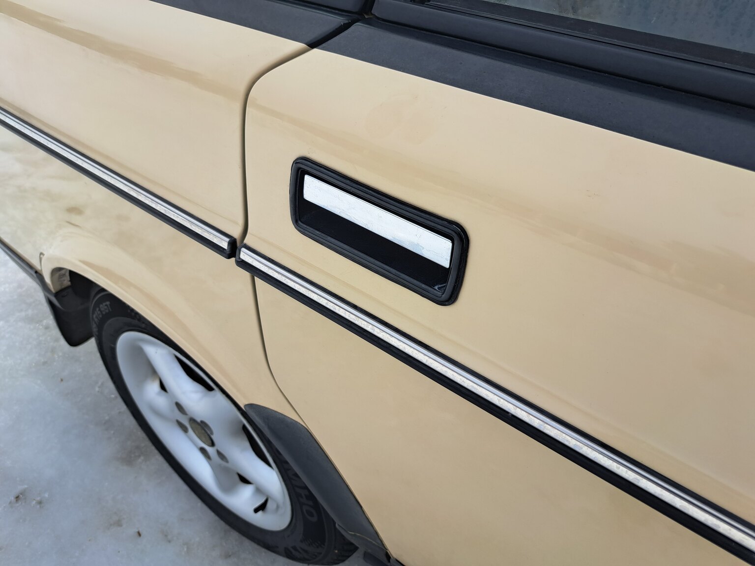 Exteriörbild på 1988 Volvo 240 GL