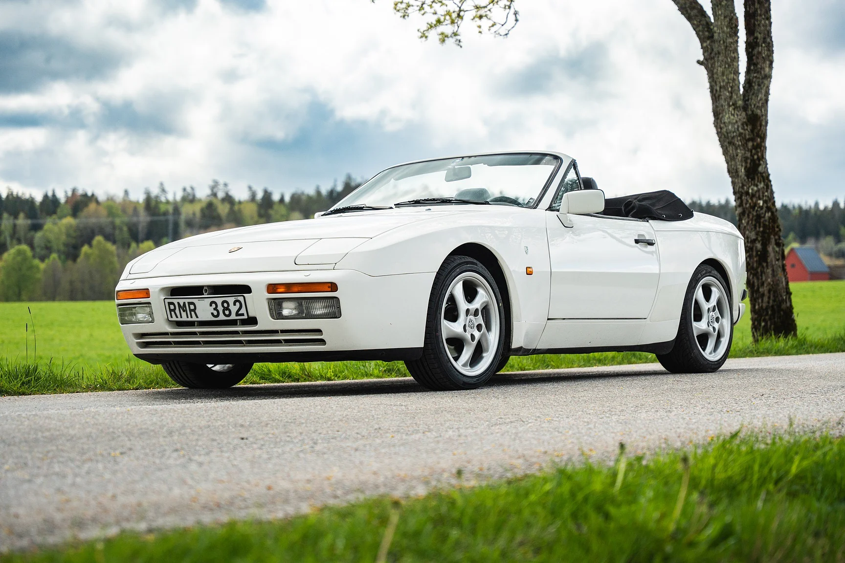 Aussenfoto 1990 Porsche 944 S2 Cabriolet  (8)