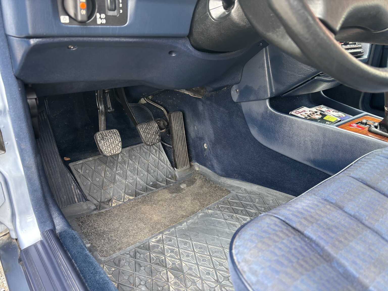 Interiörbild 1992 Mercedes-Benz 190 D