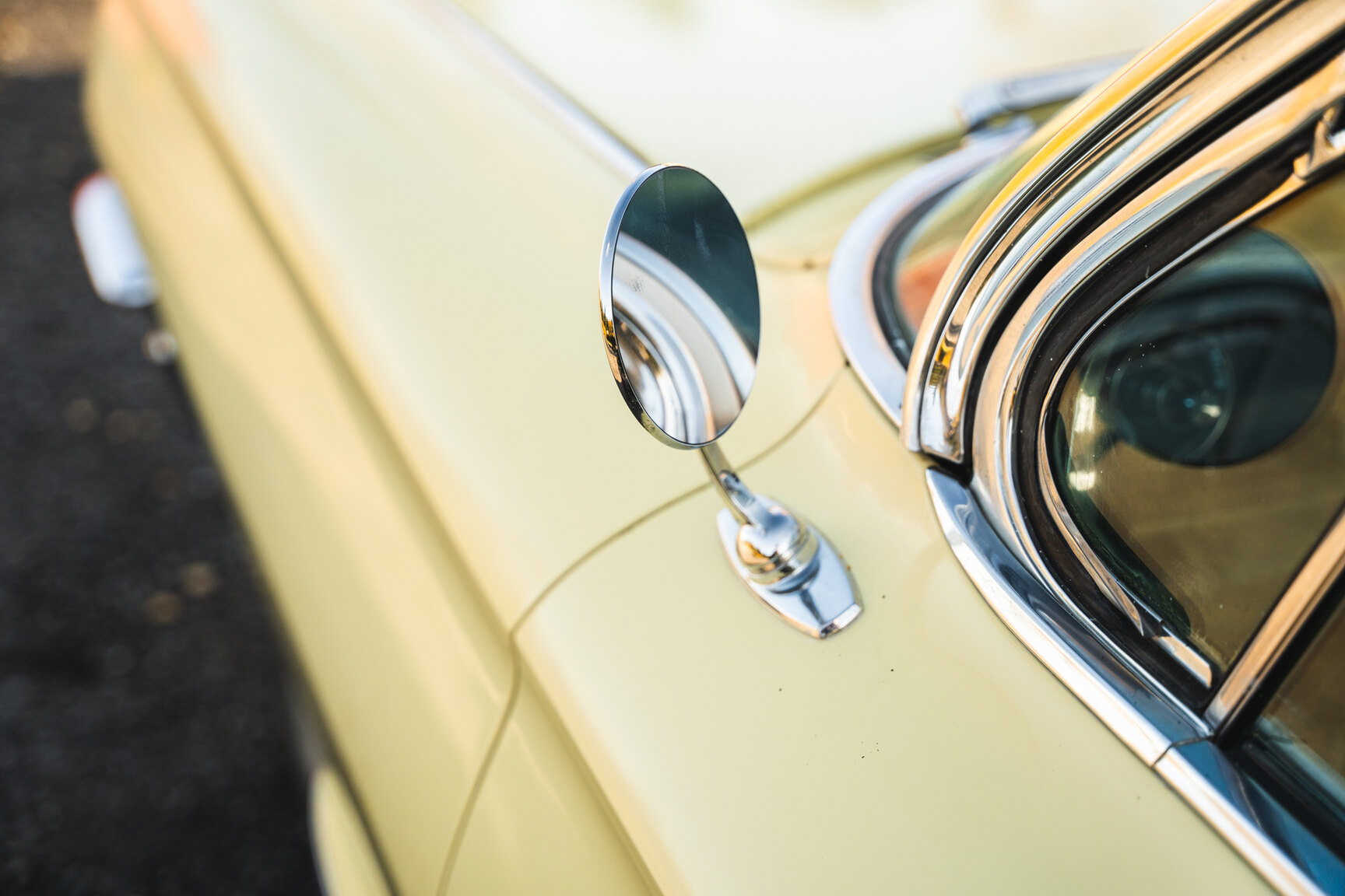 Exterior image of 1962 Cadillac Coupé De Ville