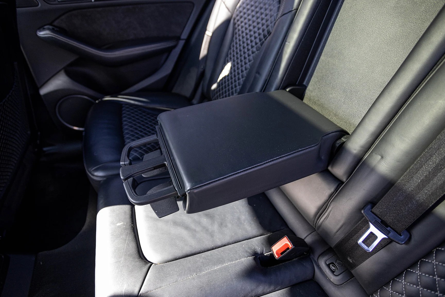 Interior image of 2017 Audi SQ 5 Plus TDI (37)