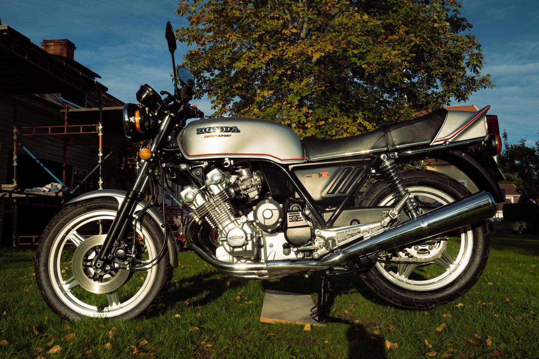 Exterior image of 1979 Honda CBX Super Sport (4)