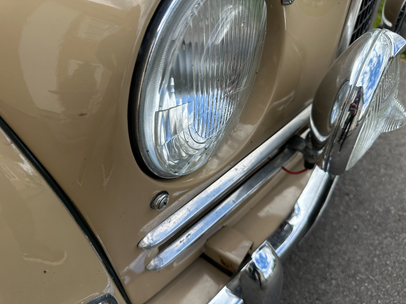 Exterior image of 1961 SAAB 96 De Luxe 