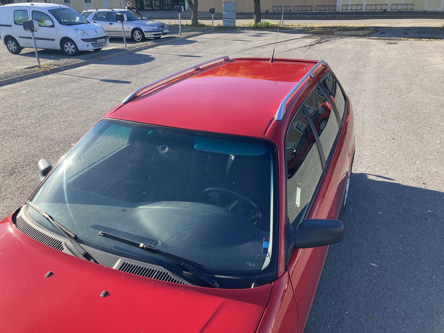 Exterior image of 1992 Audi 100 Avant 2.3E Quattro