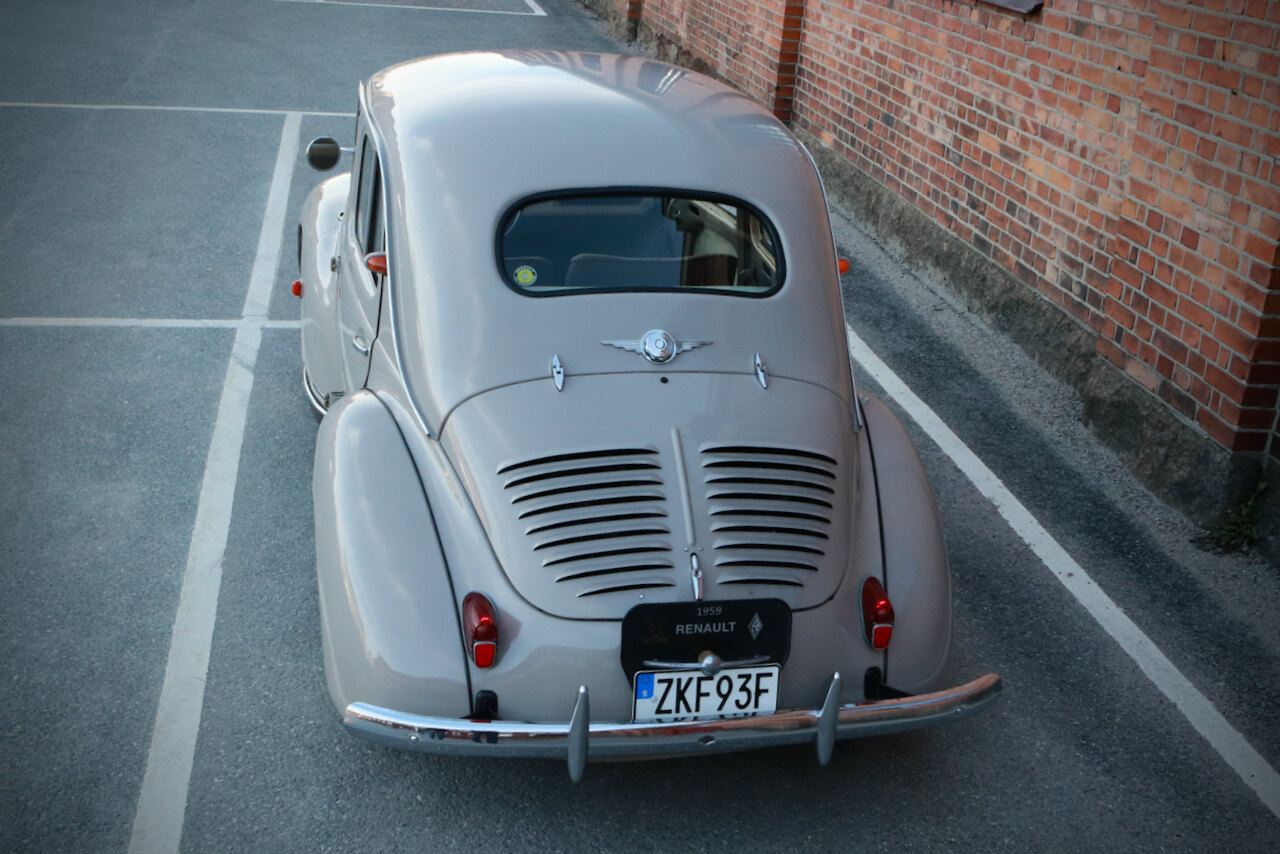 Exterior image of 1959 Renault 4CV