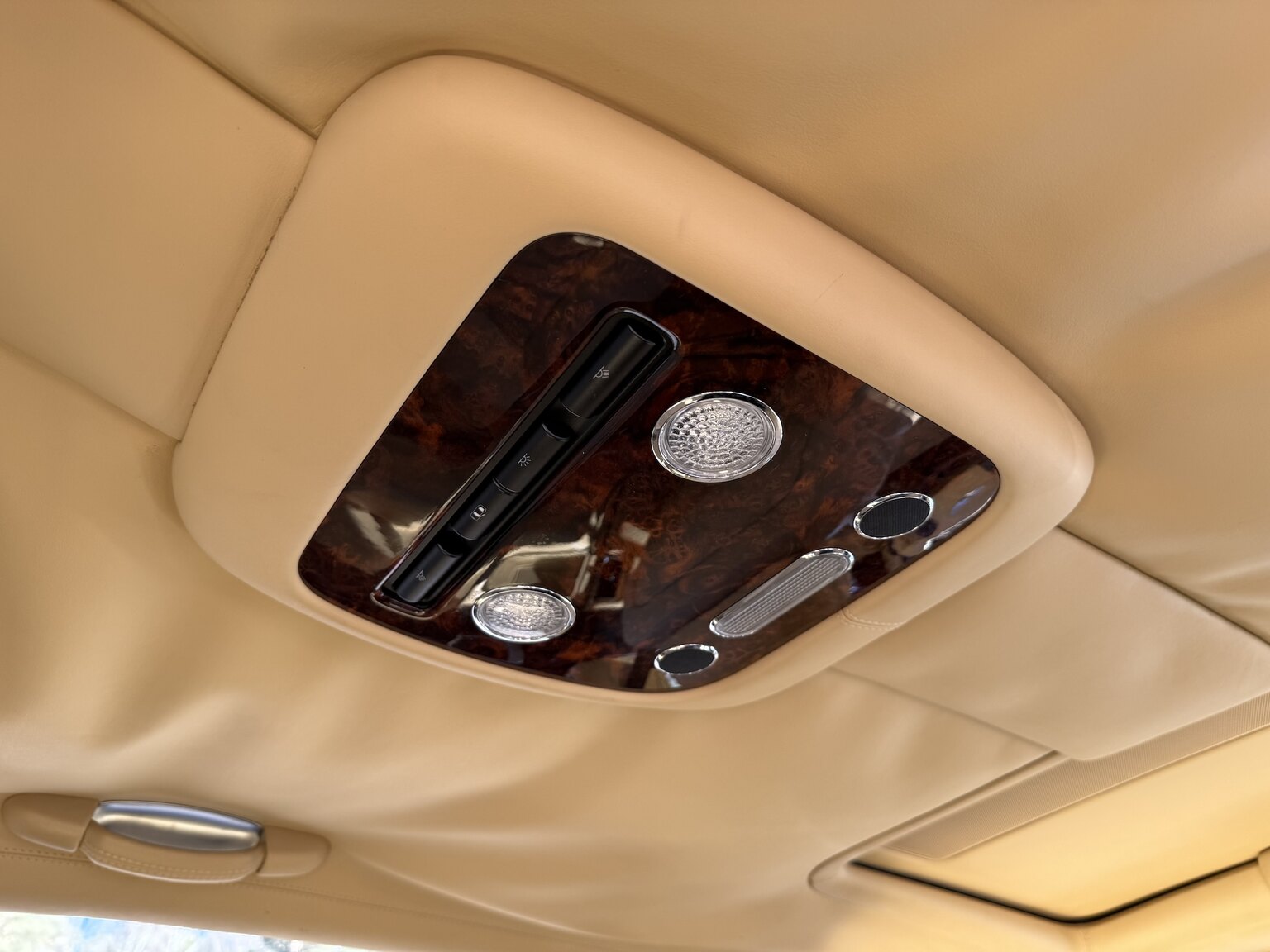 Interiörbild 2005 Bentley Flying Spur