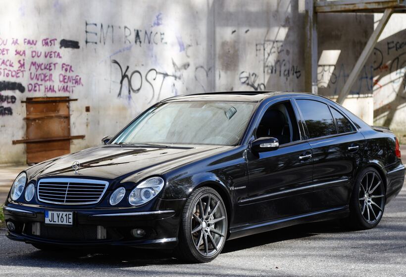 2003 Mercedes-Benz E55 AMG