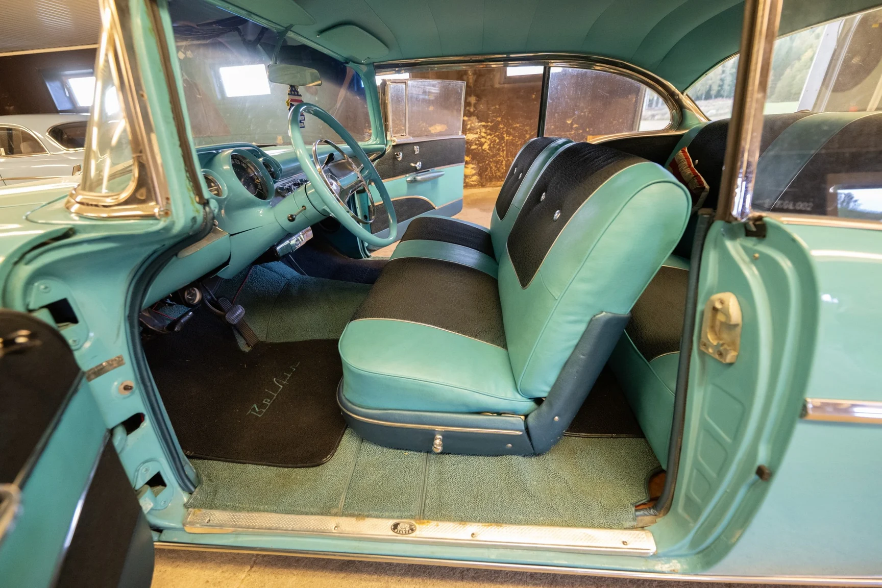 Interior image of 1957 Chevrolet Bel Air Sport Coupé (2)