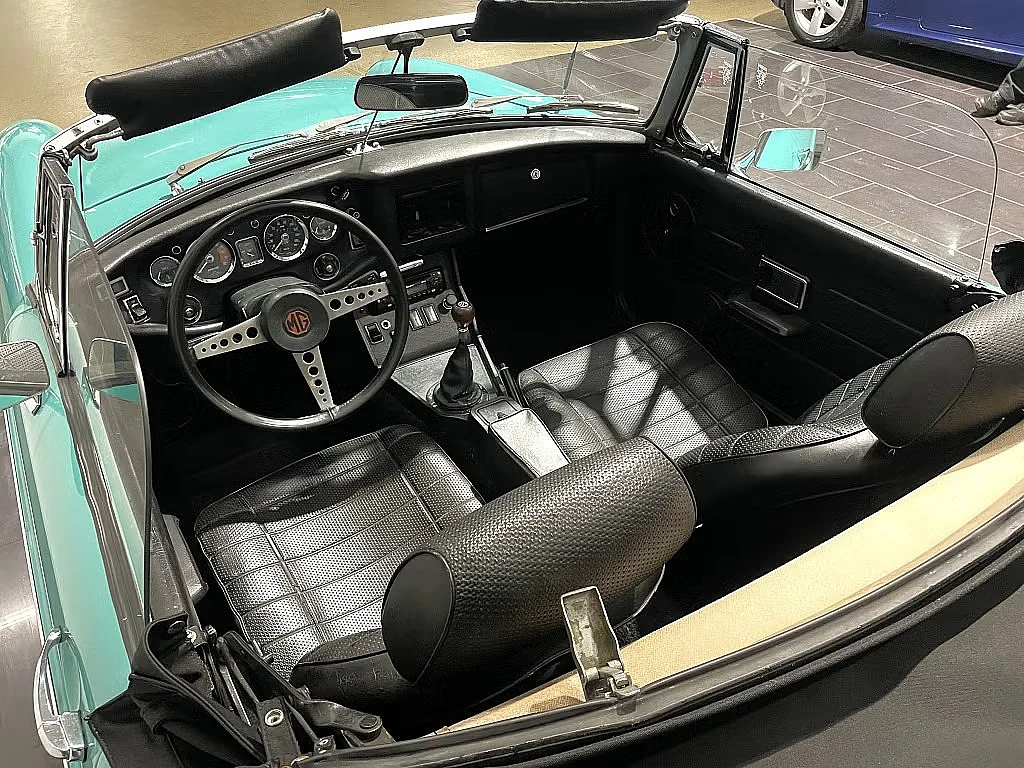 Interiörbild 1972 MG MGB 1.8 (1)