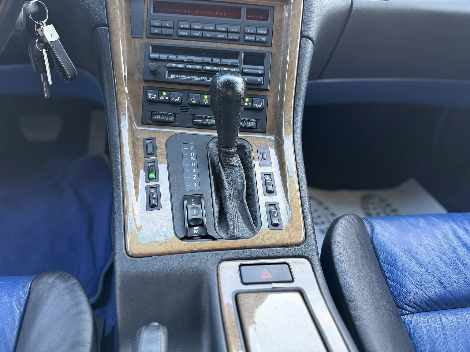 Interiörbild 1992 BMW 850iA - No Reserve (64)