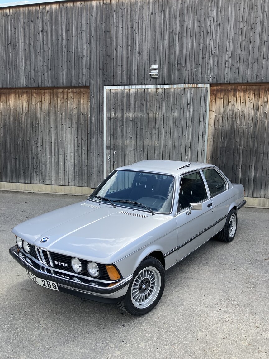 Aussenfoto 1979 BMW 323i