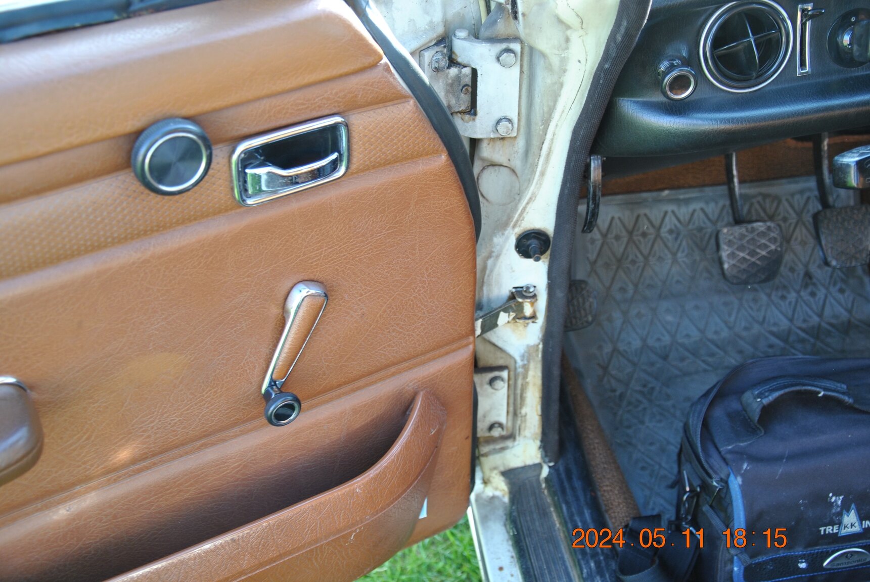 Interiörbild 1971 Mercedes-Benz 220D