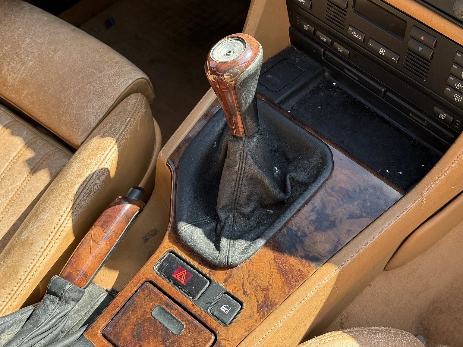 Interior image of 2001 BMW M5 E39 LCI (57)