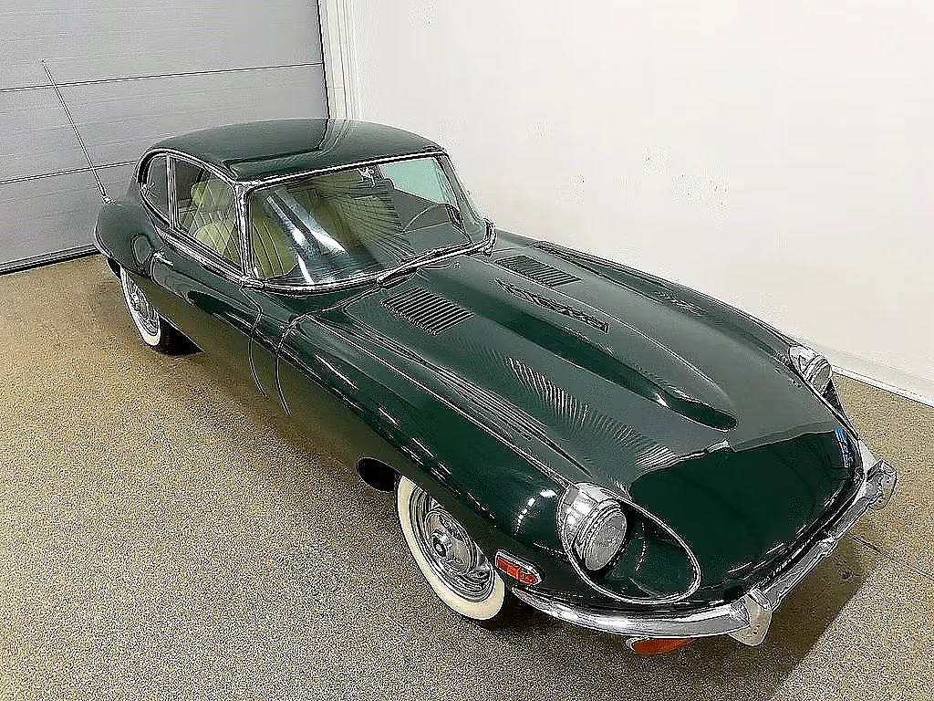 Exterior image of 1970 Jaguar E-Type 4.2 XK Automatic (3)