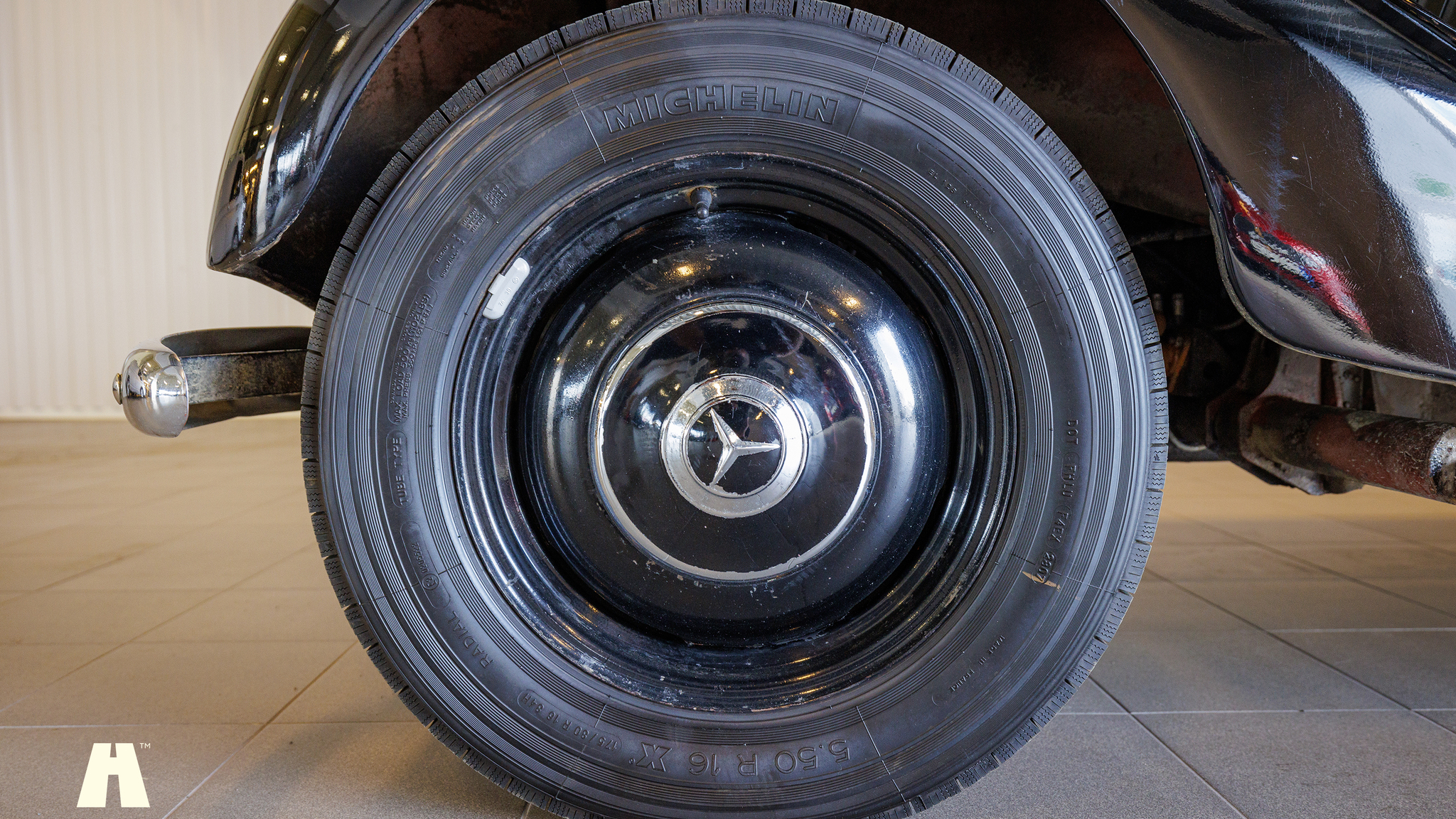 Exteriörbild på 1950 Mercedes Benz 170 va (9)