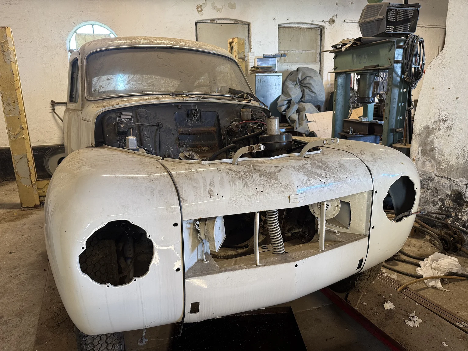 Exterior image of 1965 Volvo PV 544F (39)