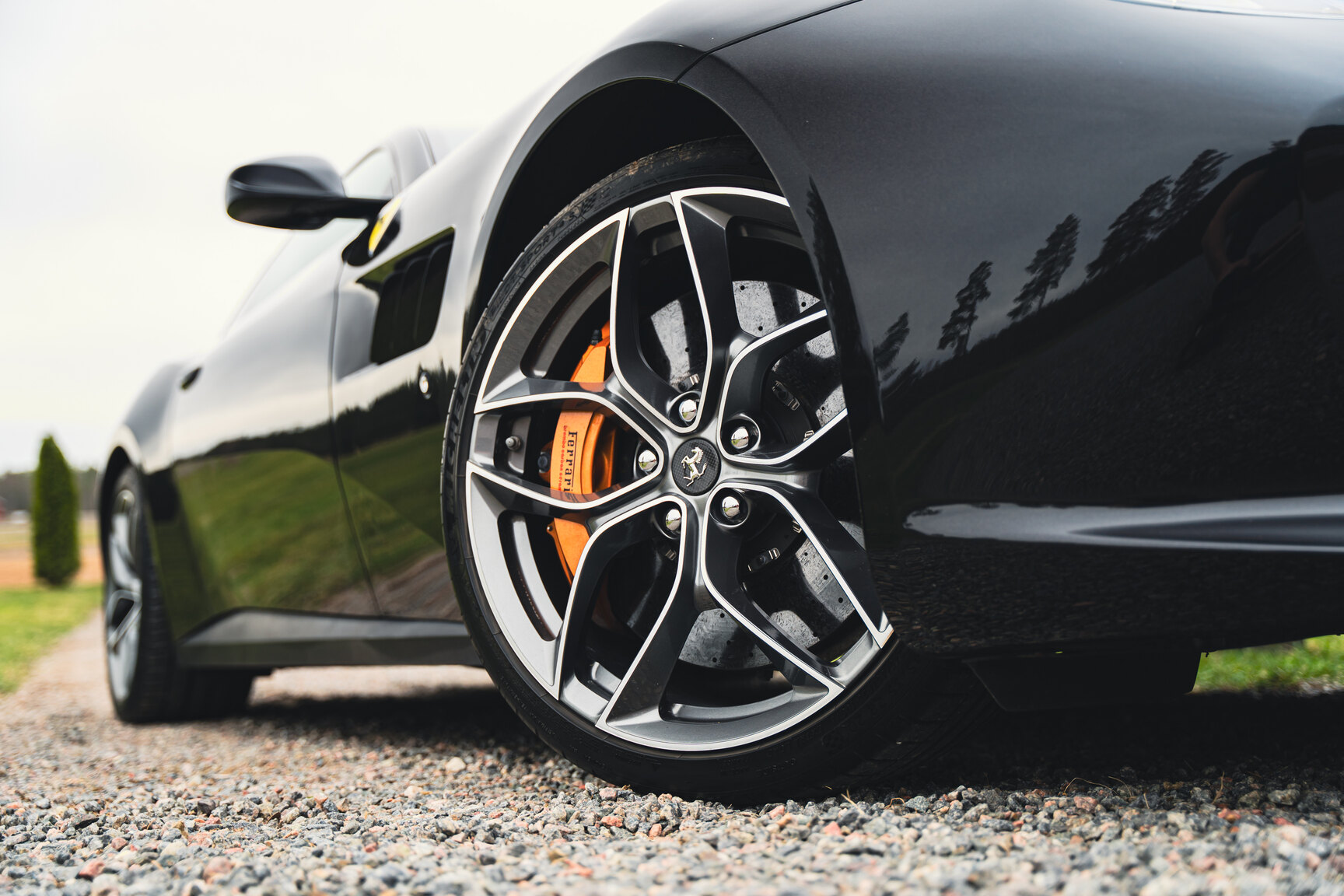 Aussenfoto 2018 Ferrari GTC4 Lusso T (9)