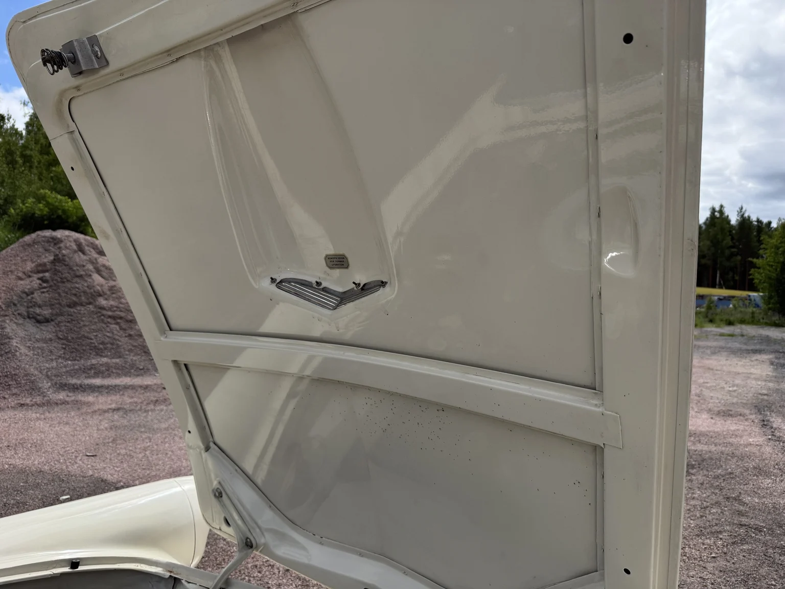 Image of 1957 Ford Thunderbird (20) mechanics