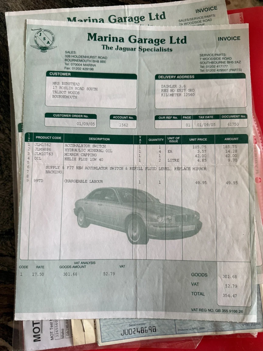 Documentation for 1988 Daimler Six (62)