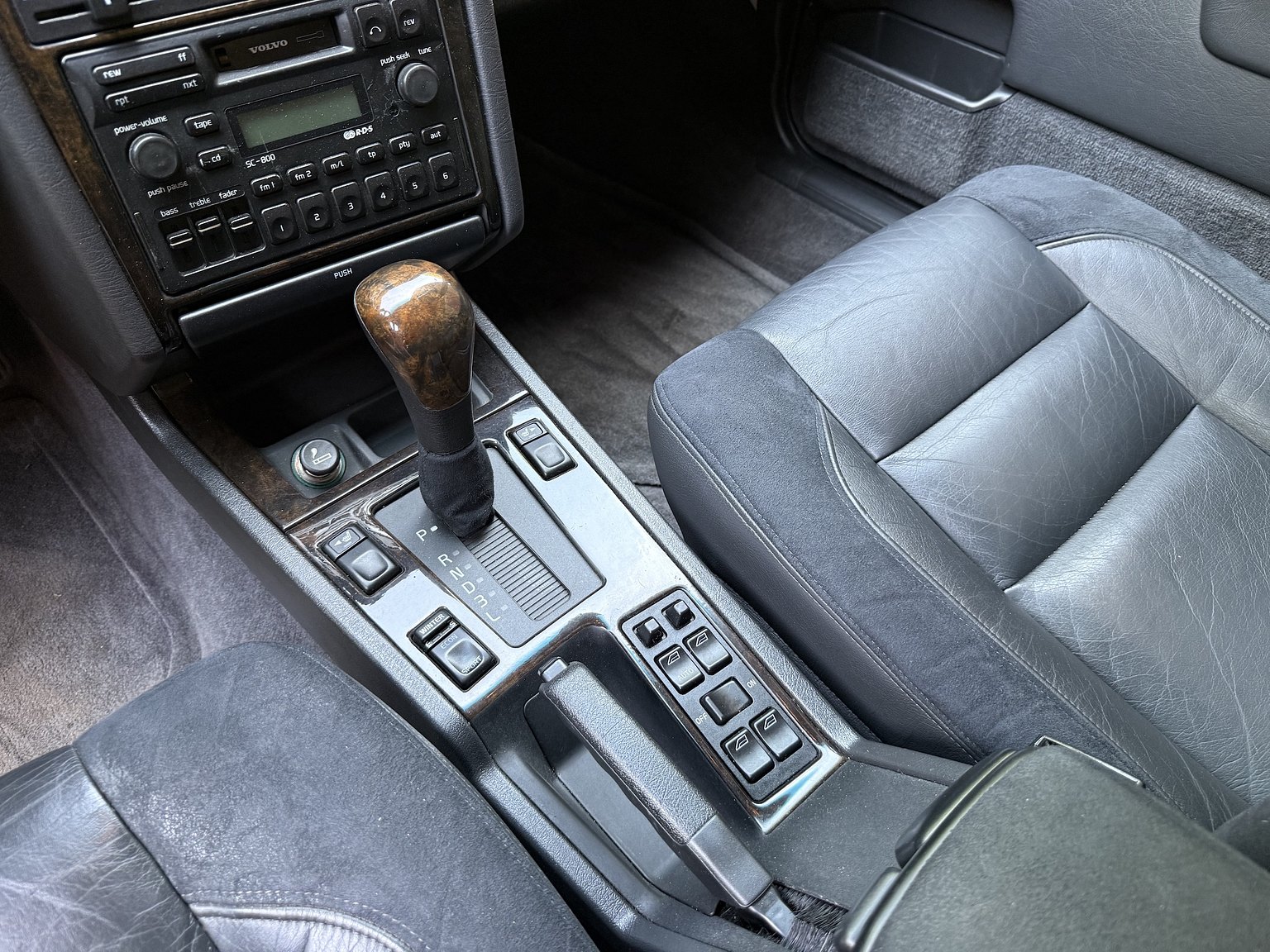 Interior image of 1995 Volvo 850 T-5R