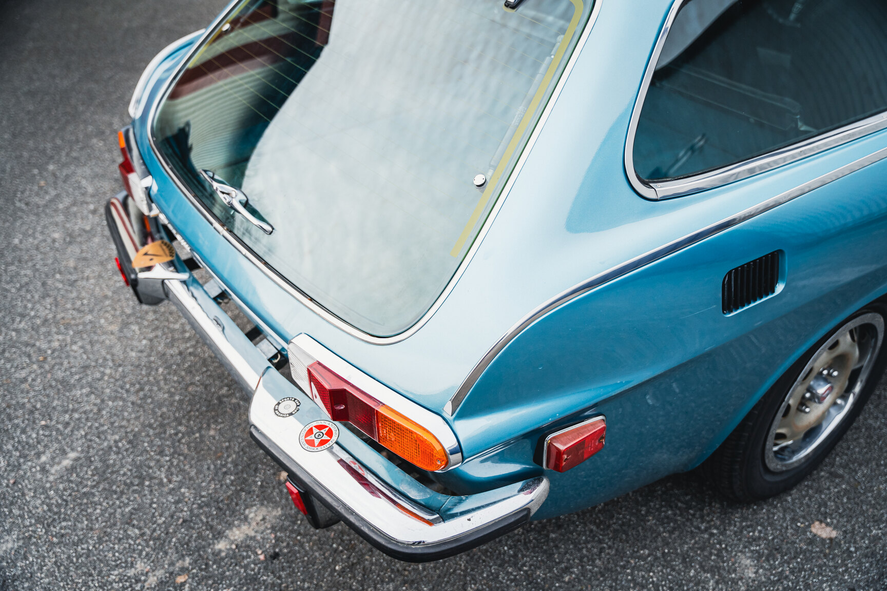 Exterior image of 1972 Volvo 1800 ES