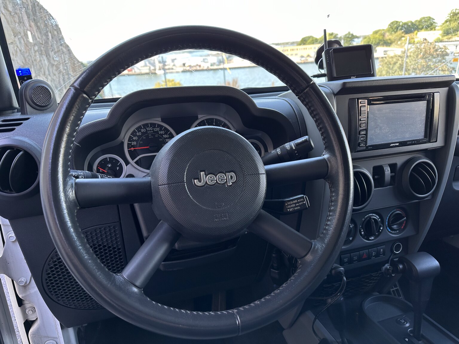 Interiörbild 2010 Jeep Wrangler Rubicon