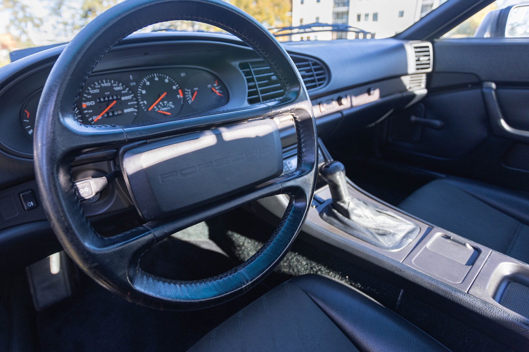 Innenraumfoto von 1987 Porsche 944 Targa
