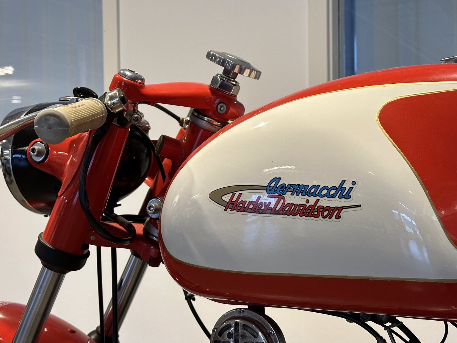 Exterior image of 1963 Aermacchi Harley-Davidson Ala Rossa