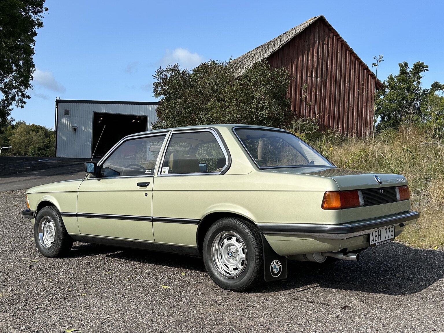 Aussenfoto 1980 BMW 320i E21
