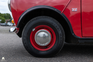 Exterior image of 1970 Austin Mini 1000