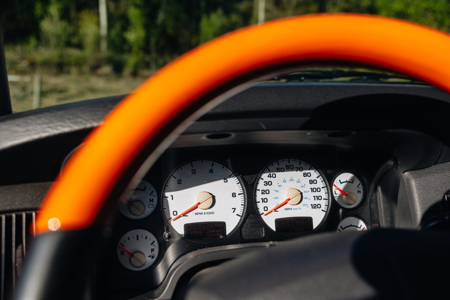 Interior image of 2004 Dodge Ram HEMI GTX 