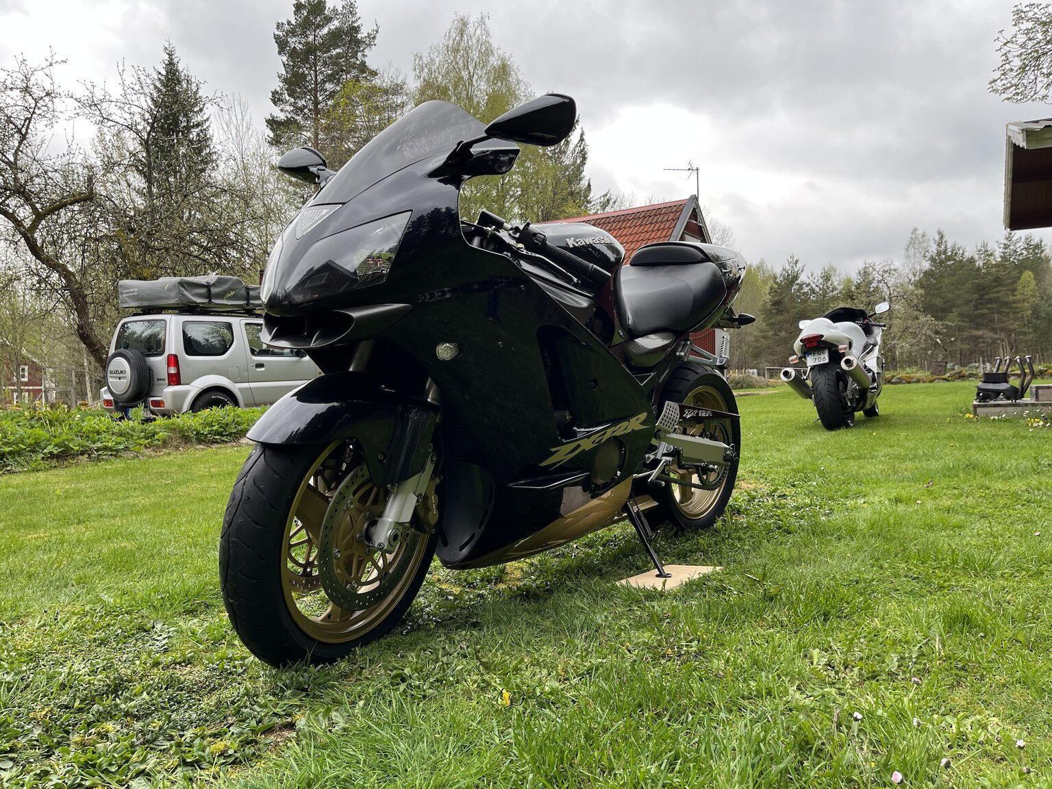Exteriörbild på 2002 Kawasaki Ninja ZX-12R