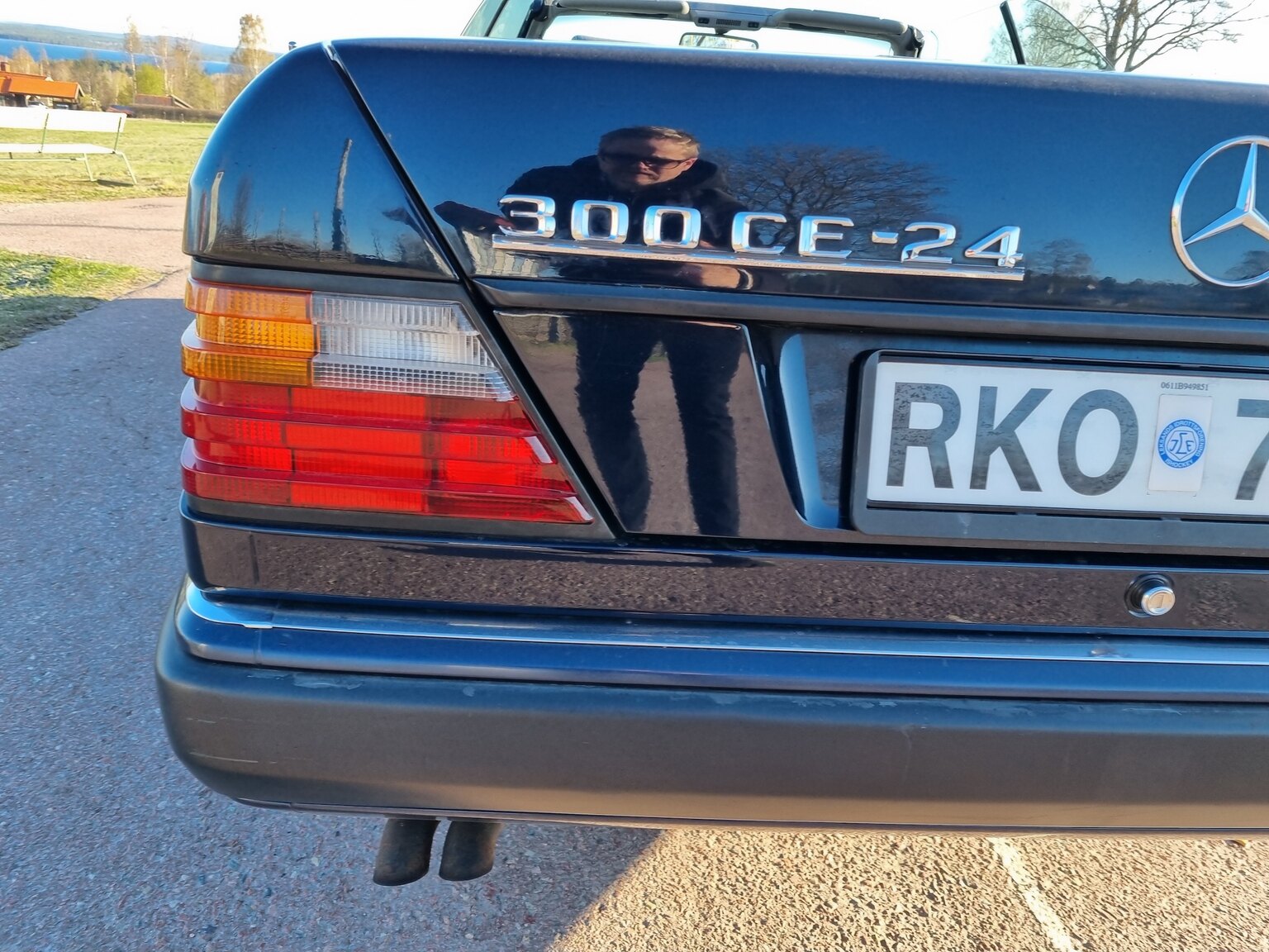 Exteriörbild på 1993 Mercedes-Benz 300 CE Cabriolet