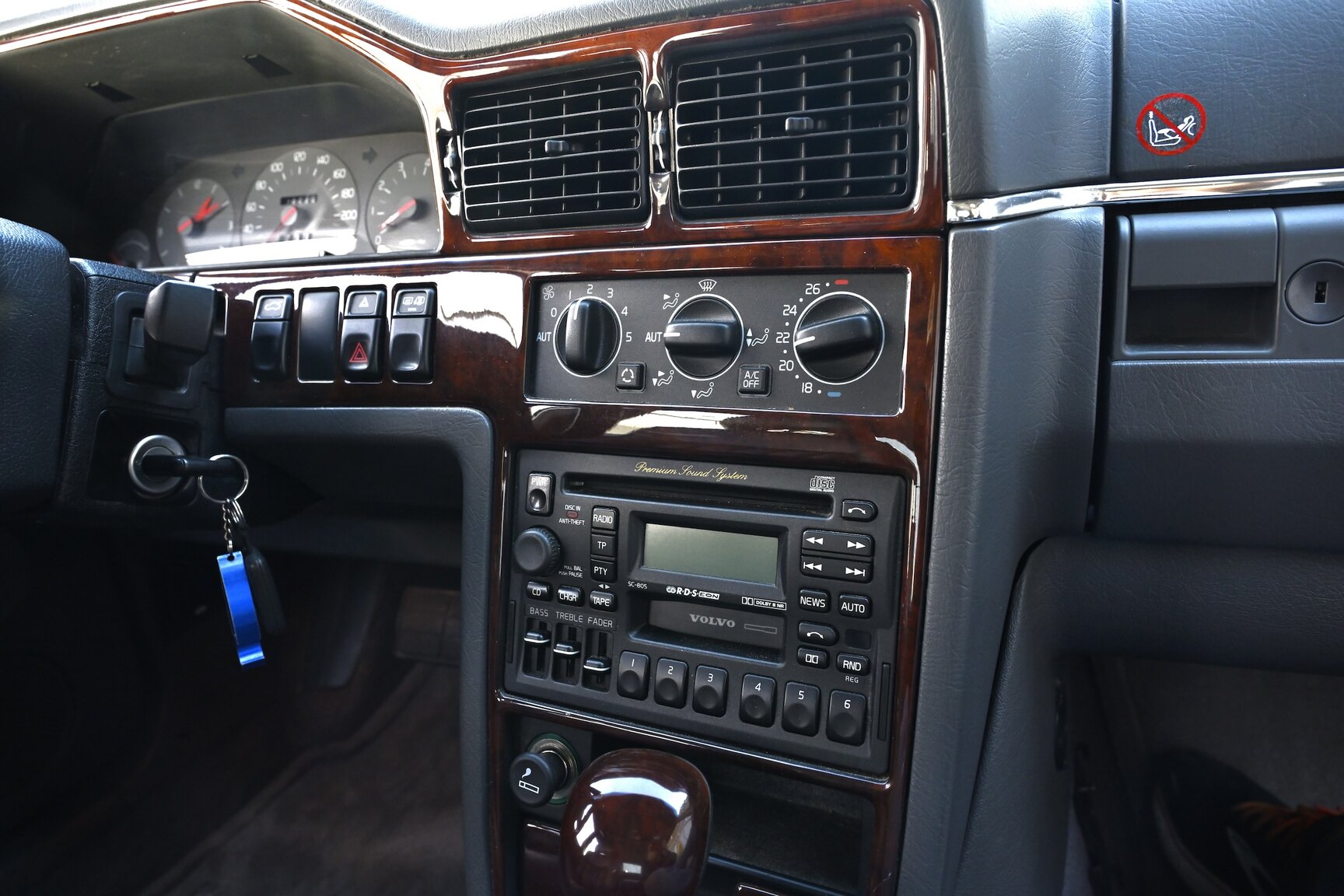 Interior image of 1996 VOLVO 960 Executive