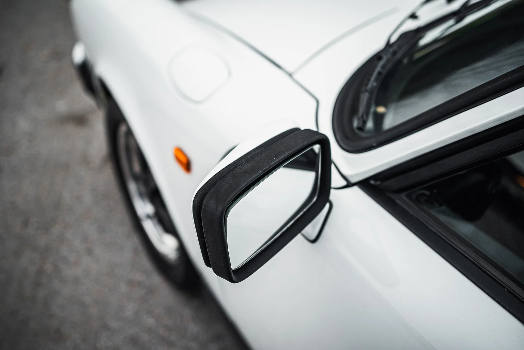 Aussenfoto 1983 Porsche 911 SC (44)