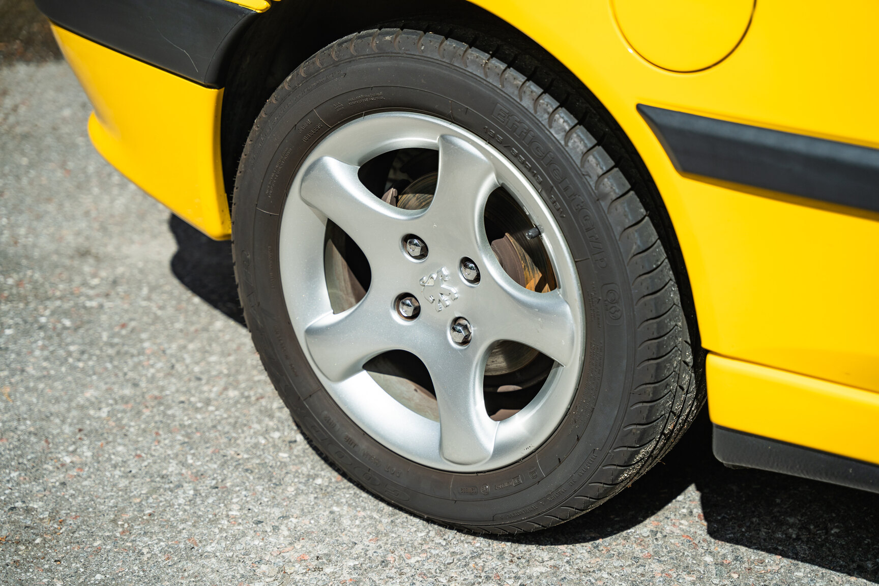 Exterior image of 1997 Peugeot 306 Cabriolet