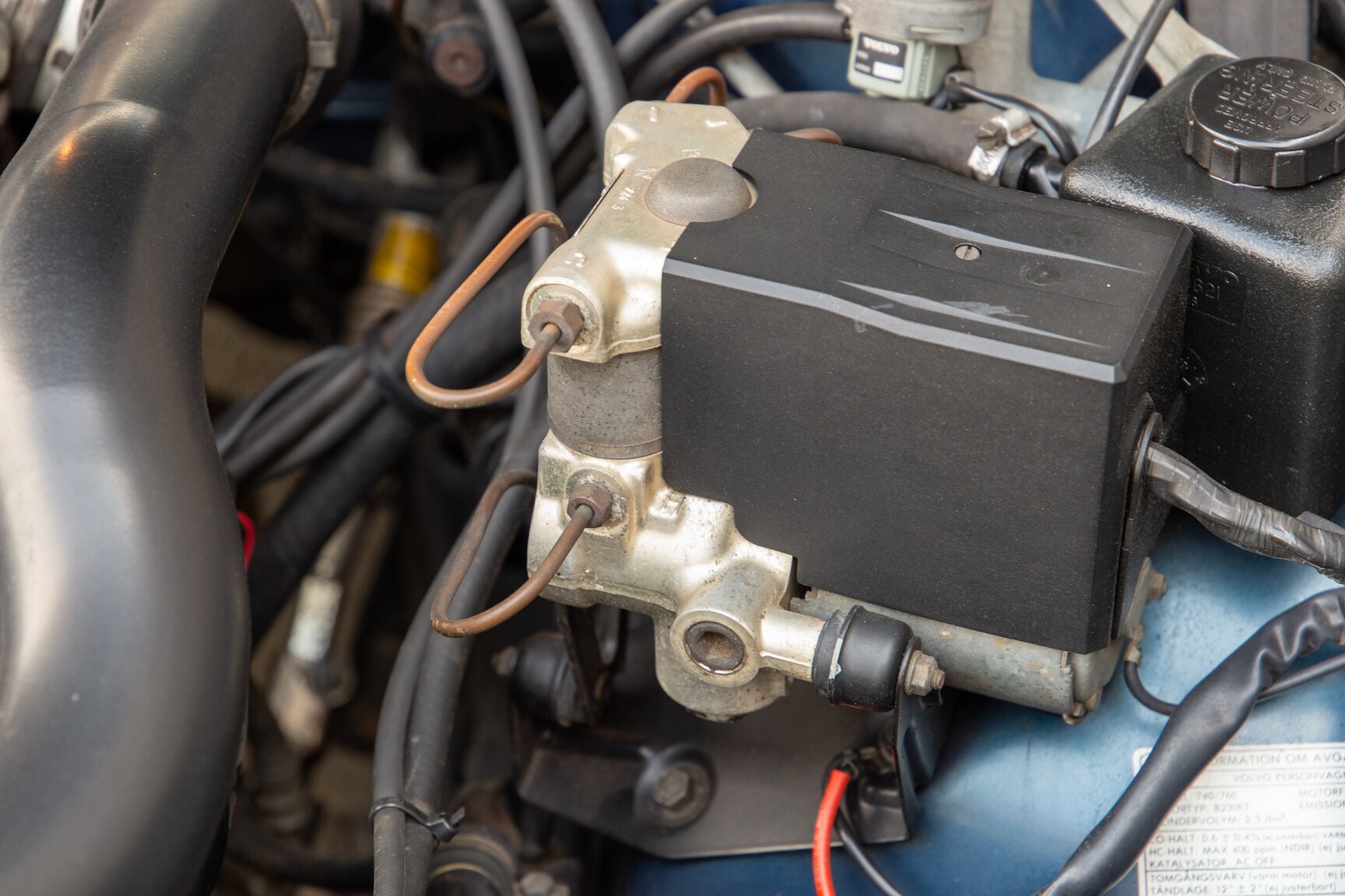 1990 Volvo 745 Turbo (15), Mekanik