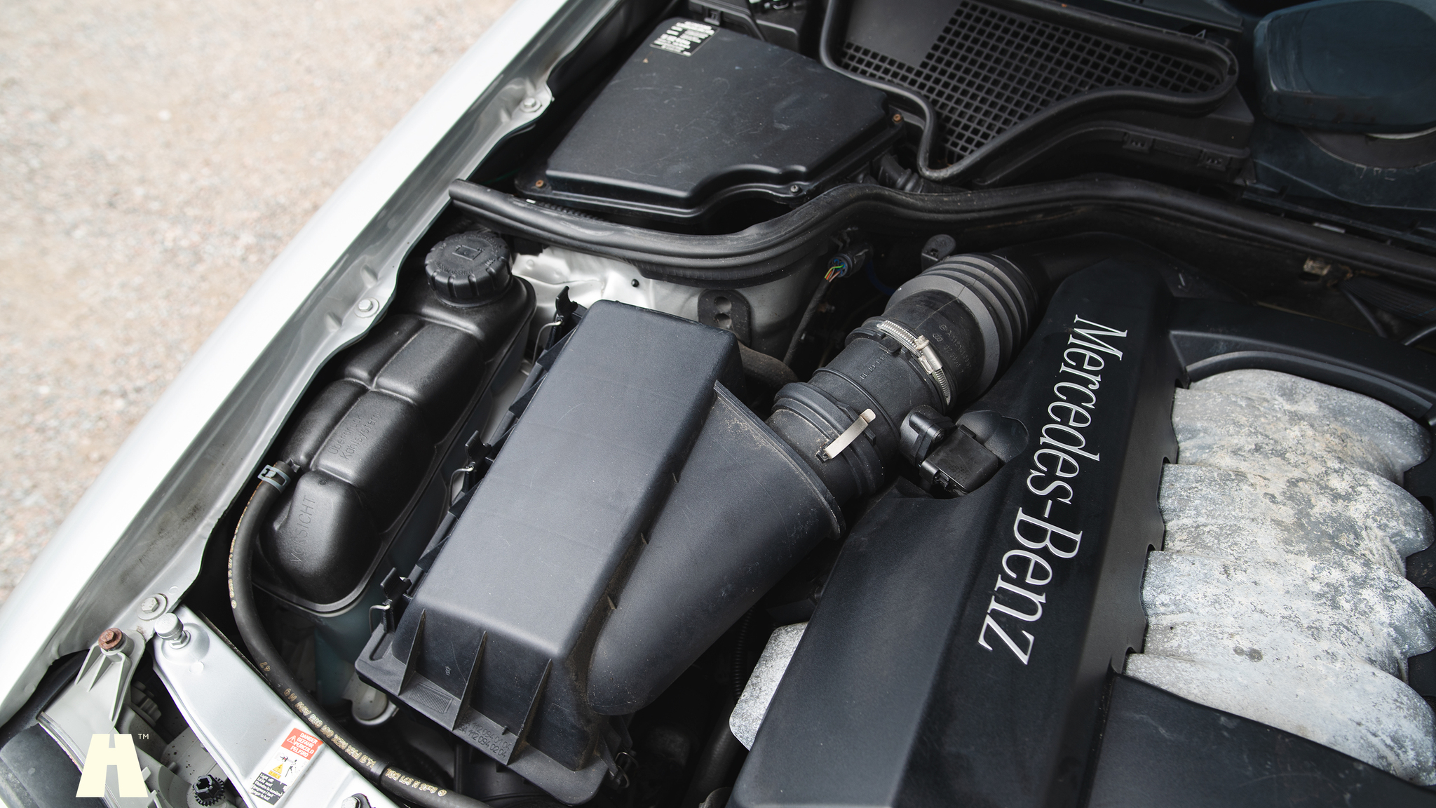 Image of 2000 Mercedes E430 mechanics