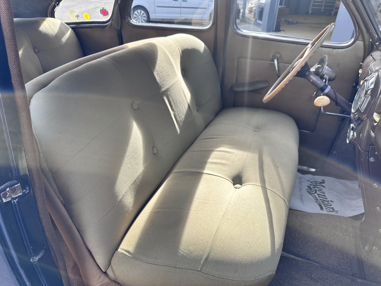 Interior image of 1938 Lincoln Zephyr Sedan V12
